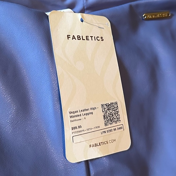 NWT Fabletics Vegan Leather leggings size small - Picture 7 of 7